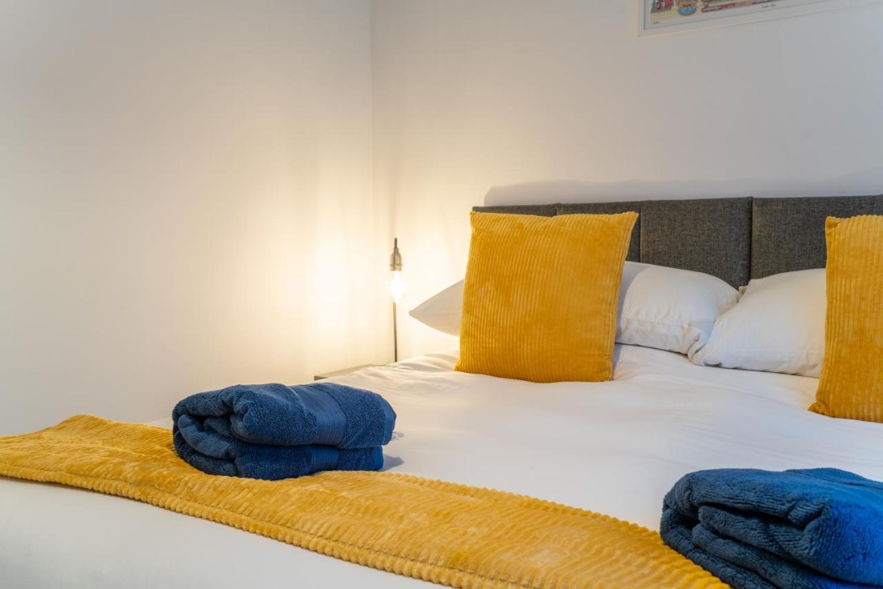 Mill Road Ground Floor Apartment Crawley  Buitenkant foto