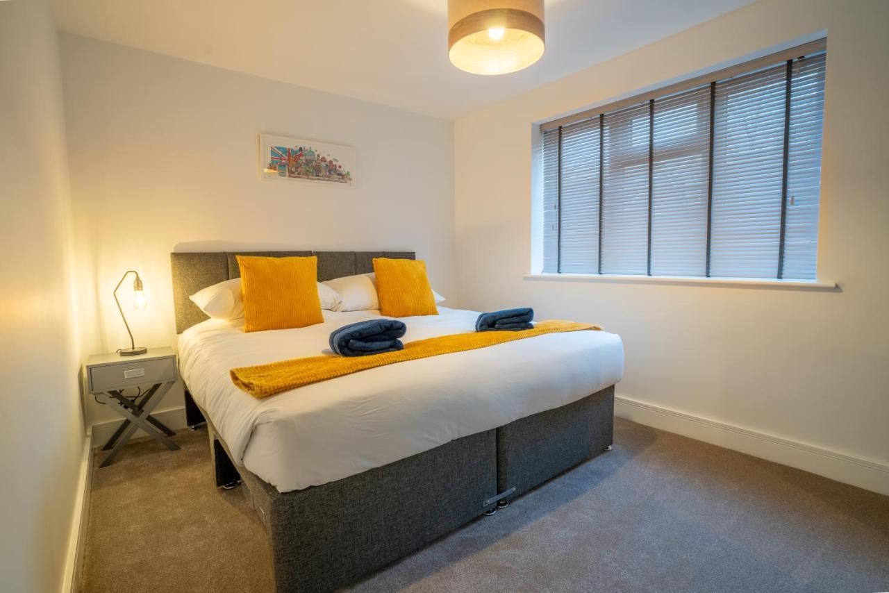 Mill Road Ground Floor Apartment Crawley  Buitenkant foto