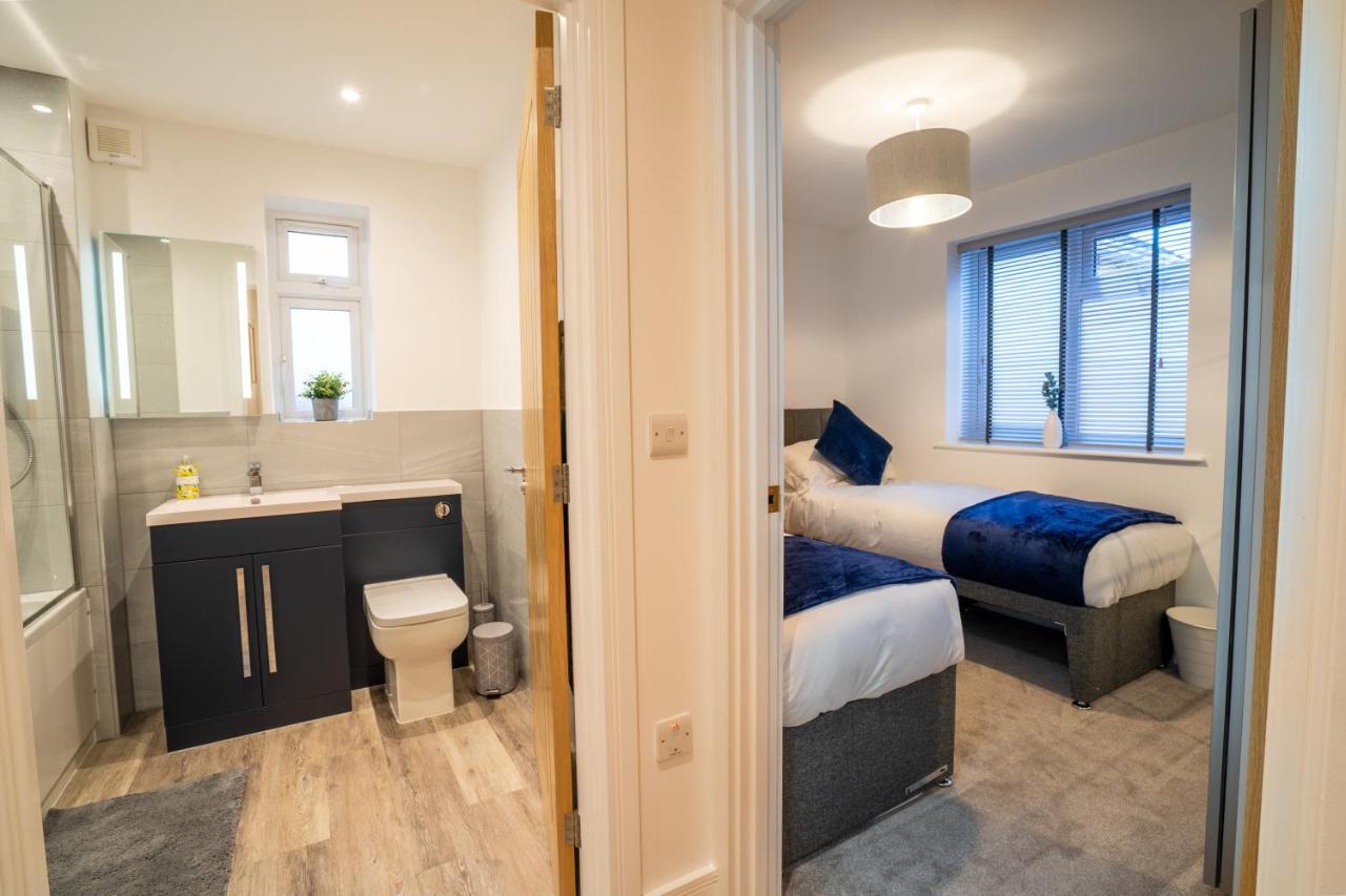 Mill Road Ground Floor Apartment Crawley  Buitenkant foto