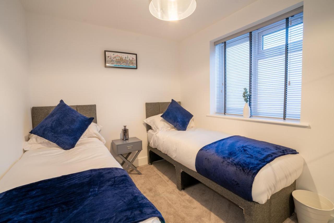 Mill Road Ground Floor Apartment Crawley  Buitenkant foto